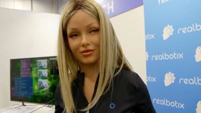 Realbotix’s Aria